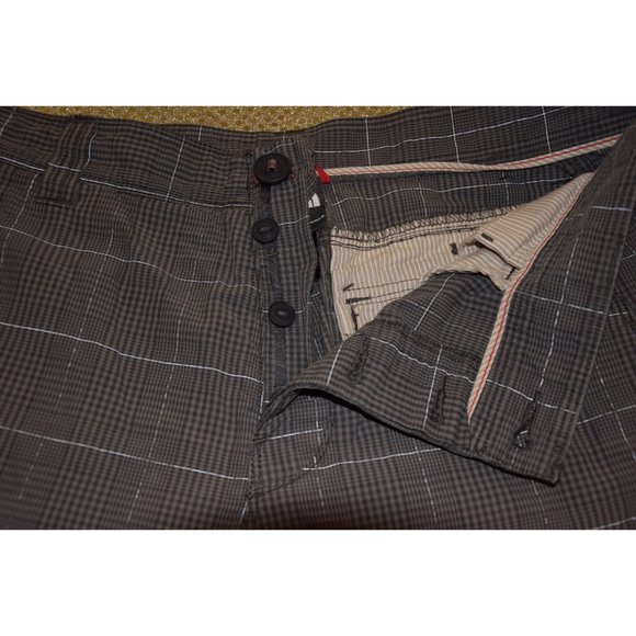 The North Face Button Fly Gray Plaid Shorts size 34 - Picture 2 of 10